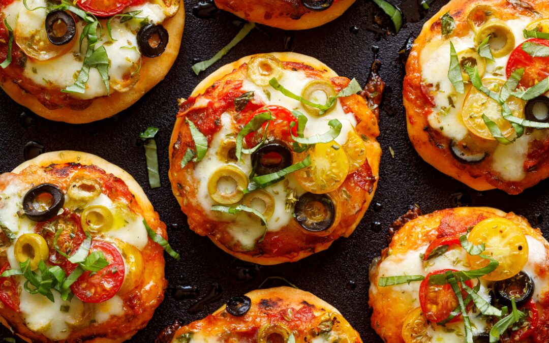 Przepis: Pizzeryjki — mini pizze