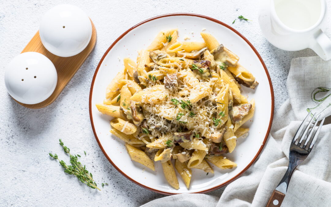 Przepis: Penne z&nbsp;grzybami i&nbsp;Mozzarellą